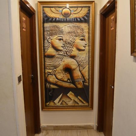 Queen Cleopatra Pyramids View Kafret el-Gabal Eksteriør billede