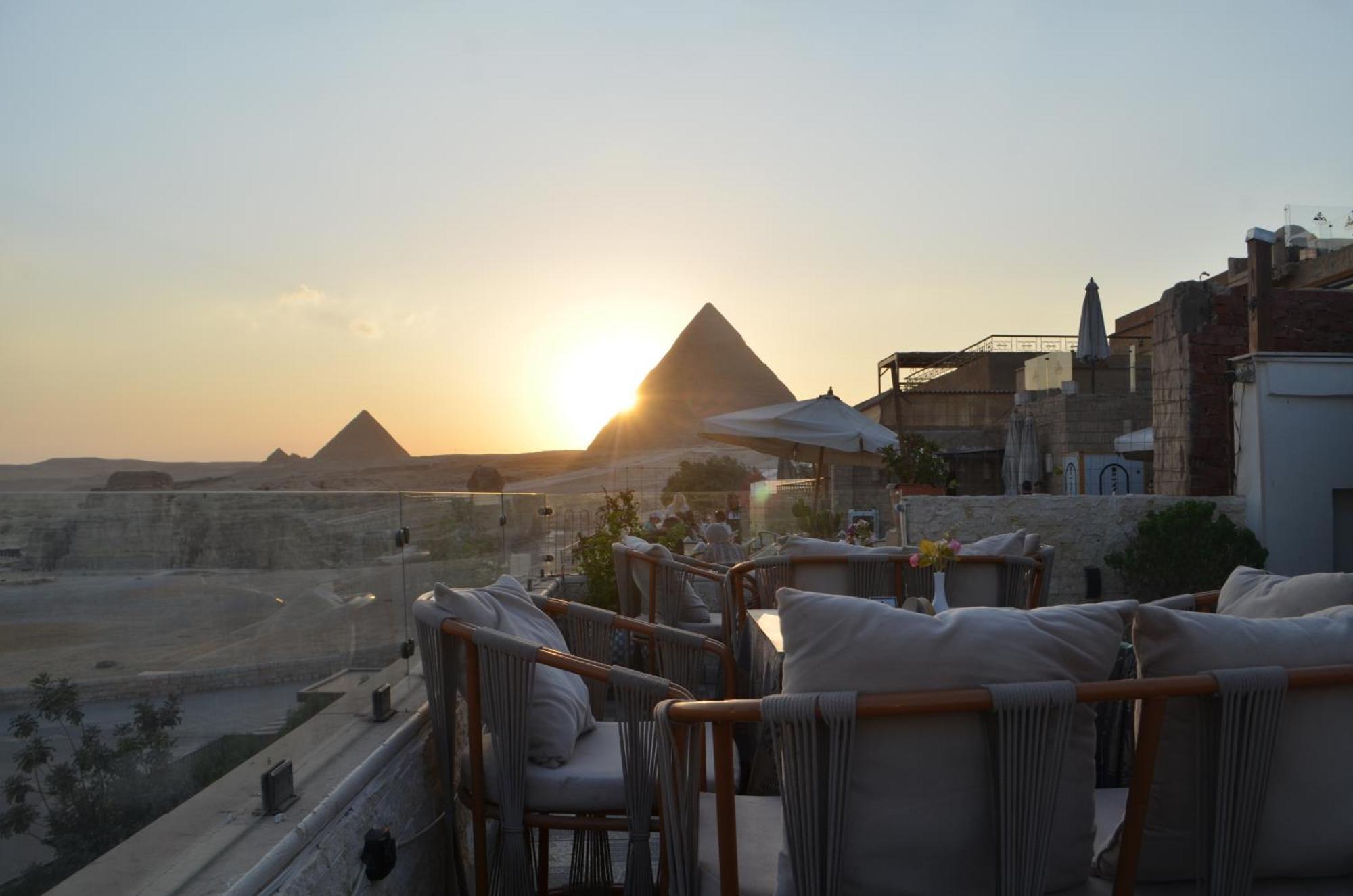 Queen Cleopatra Pyramids View Kafret el-Gabal Eksteriør billede